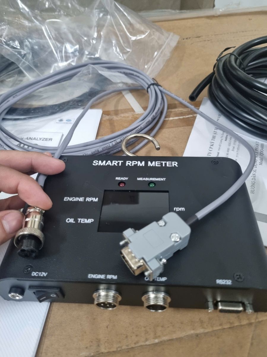 Thiết bị kiểm tra khí thải động cơ xăng ( ô tô, xe máy ) Qrotech QRO-402 4 khí