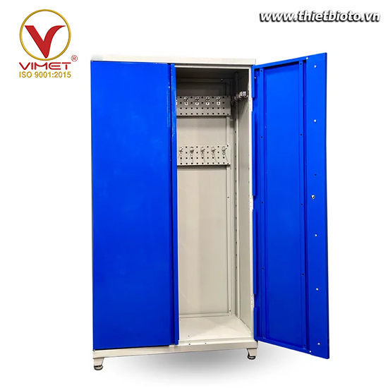 Tủ chuyên dụng cao để dụng cụ vệ sinh QT-VS01